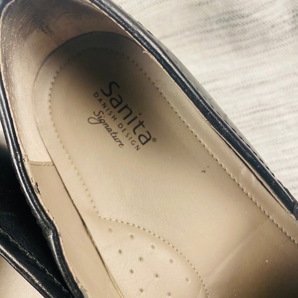 Sanita Black Leather Studded Y2K Clogs Size 7.5 Whimsigoth Witchy Comfort - Picture 4 of 9